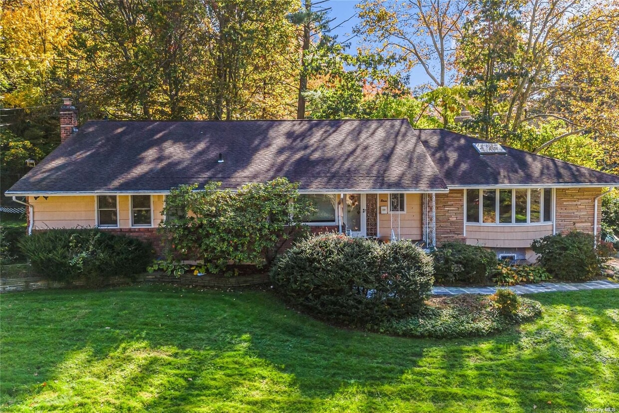 Primary Photo - 11 Melby Ln