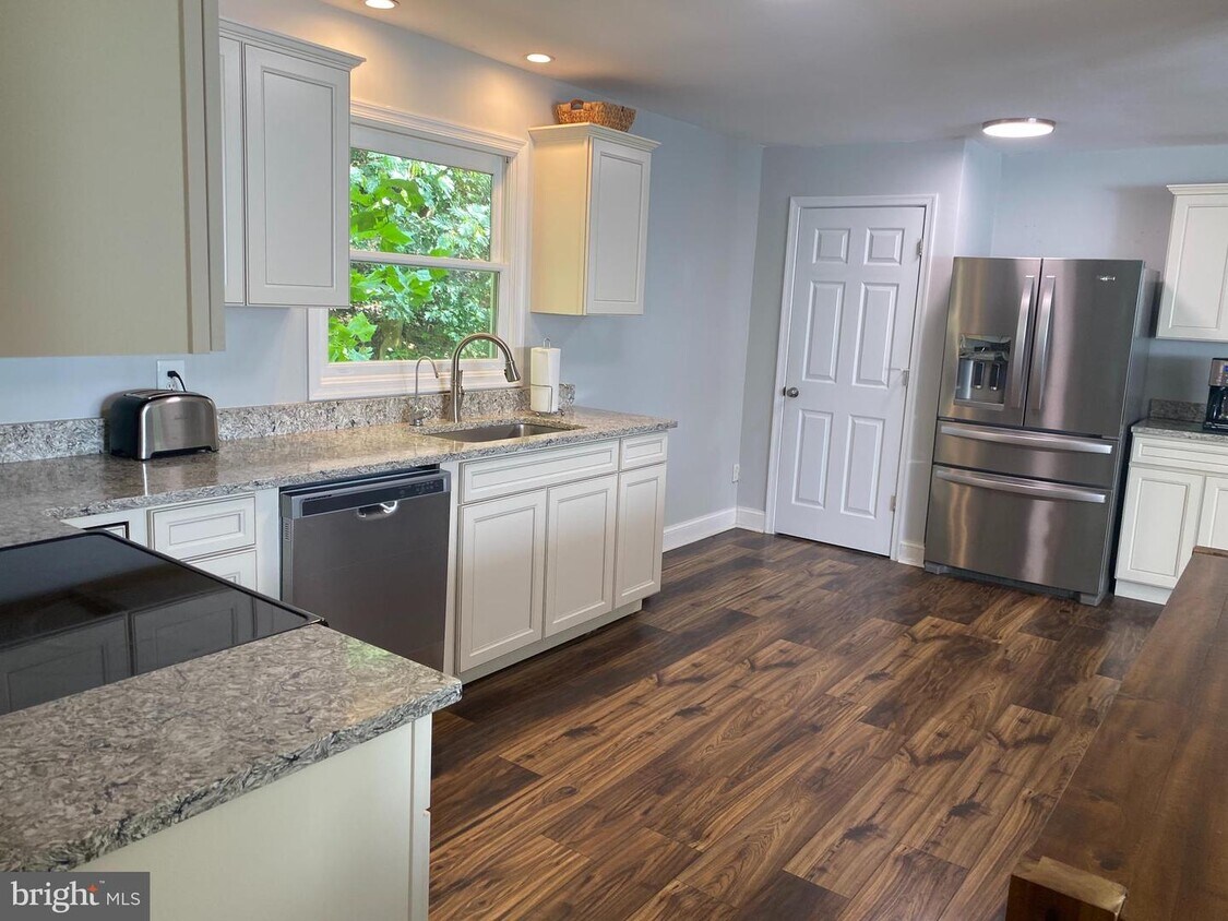 2232 Aquia Dr, Stafford, VA 22554 House Rental in Stafford, VA