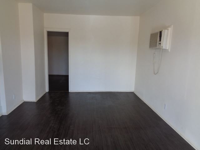 Building Photo - 864 E Chandler Blvd
