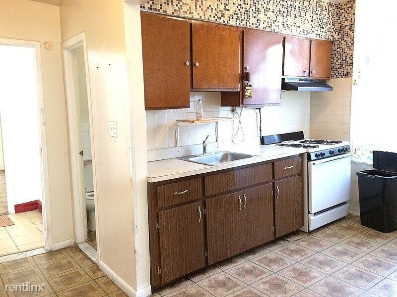 Primary Photo - 2 br, 1 bath Apartment - 786 Lenox Road