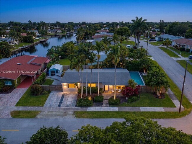 Foto del edificio - 930 N 11th Ct