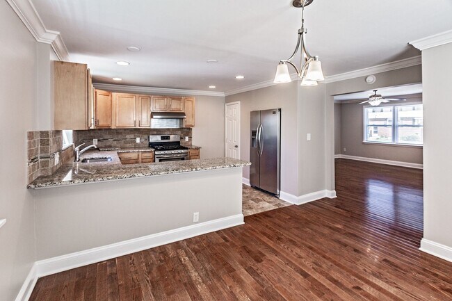 Building Photo - New Castle end unit townhome - 3 bedroom, 2 bath in Penn Valley