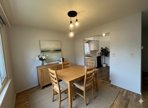 Comedor virtualmente escenificado - 1608 W 11th St