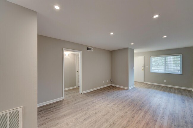 Foto del edificio - 78 Sheridan Dr NE
