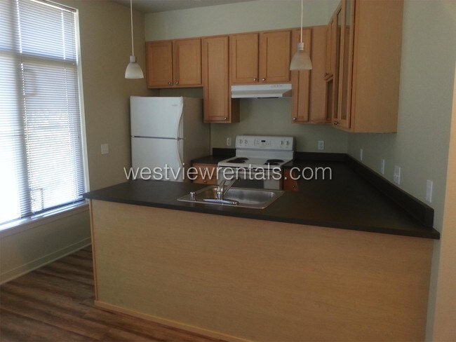 Foto del edificio - 1225 Railroad Ave