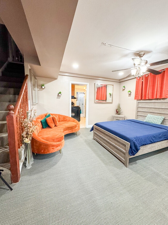 Fully furnished - 134 Mississippi Ave SE