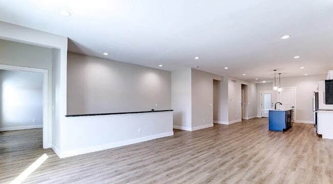 Building Photo - Olde Farm Estates