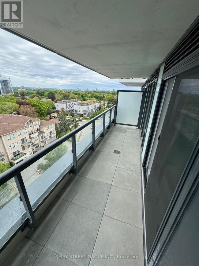 Building Photo - 625-625 Sheppard Ave E