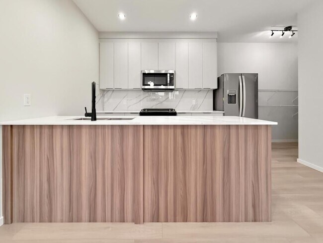 Photo du bâtiment - 2.0 bedroom in Edmonton Alberta T5G 1G1