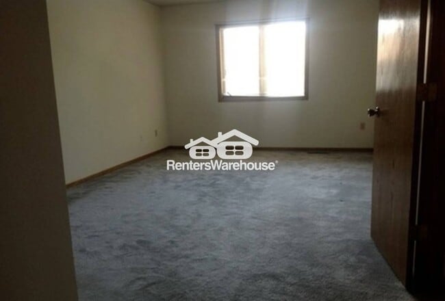 Building Photo - 14778 Endicott Way