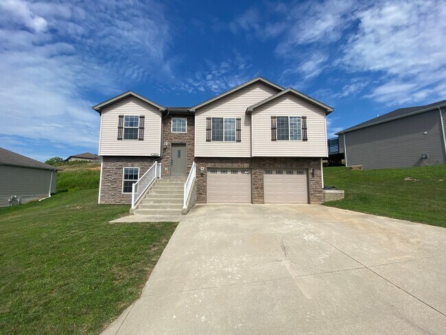 Foto del edificio - 3 bedroom, 3 bathroom home located in Brus...