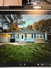 Building Photo - 127 Bluff St