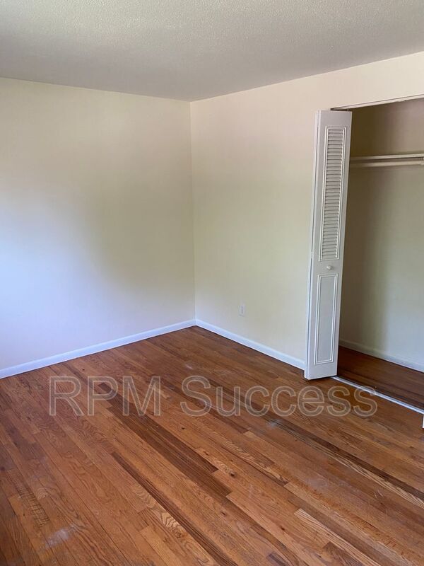 Foto del edificio - 841 Tucker Rd