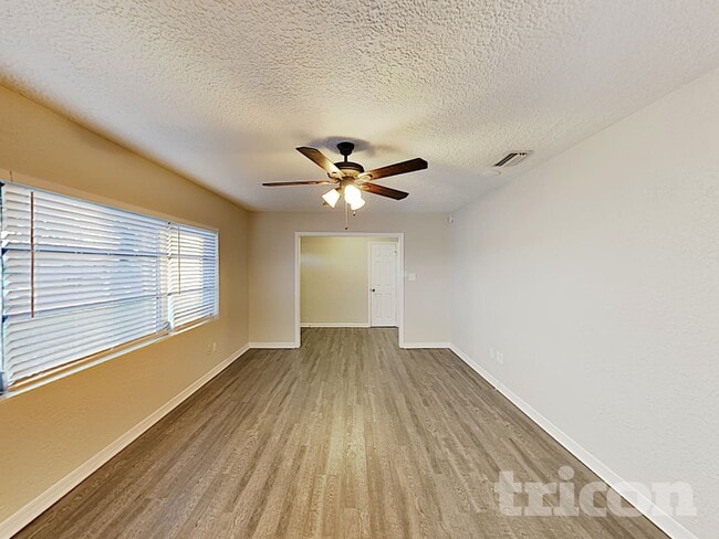 Building Photo - 4011 W Nassau St