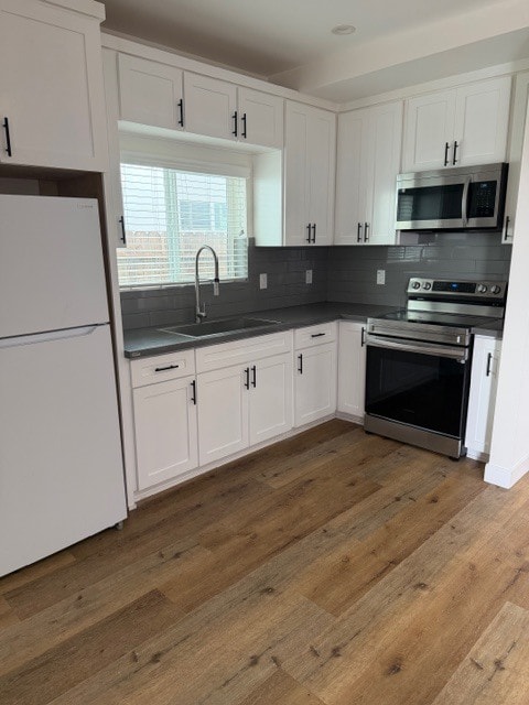 Building Photo - 5875 Towne Ave