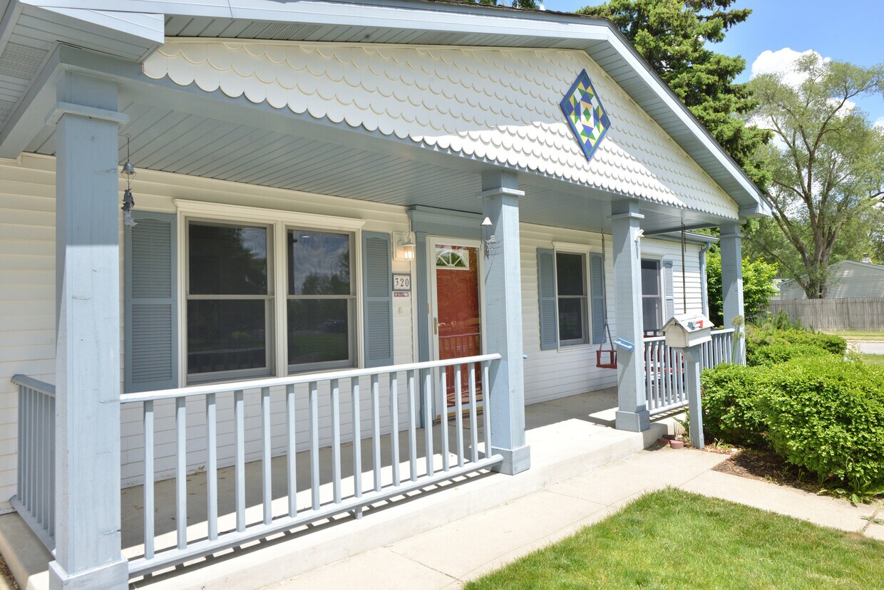 Primary Photo - 320 Arlington Dr