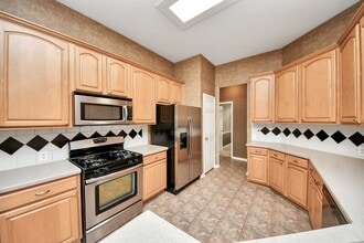 Building Photo - 7310 Whistle Ct