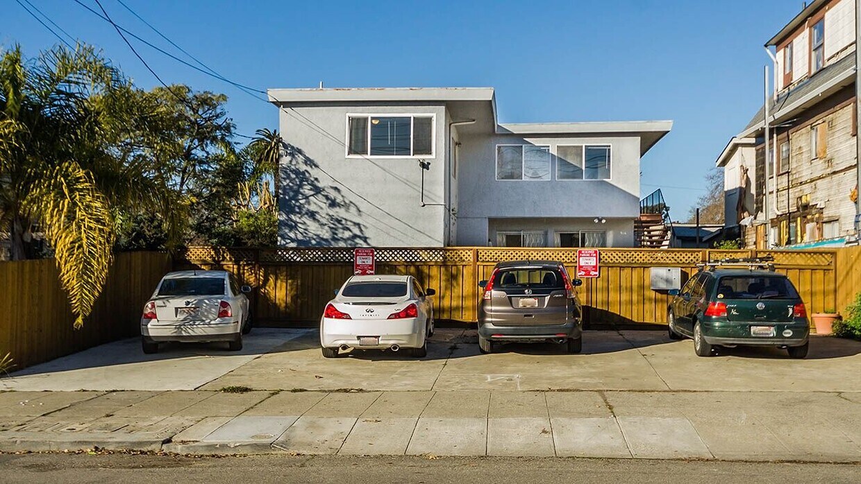 Primary Photo - 916 63rd St