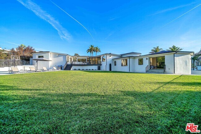 Foto del edificio - 350 Bellino Dr