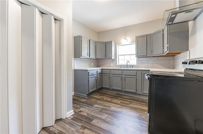 Foto del edificio - 1002 S 2nd St