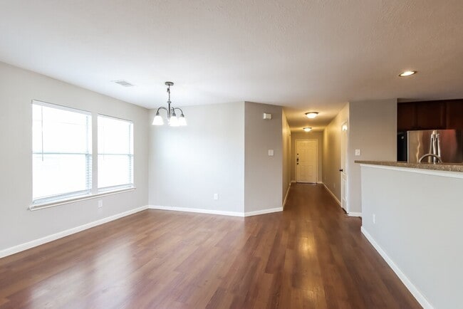 Building Photo - 29129 Legends Wick Dr