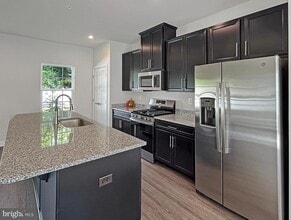 Building Photo - 338 Paca Gardens Ln