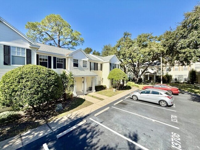 Foto del edificio - 13706 Forest Lake Dr