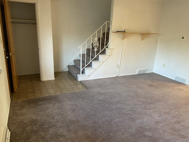 Foto del edificio - 1244-1250 Cliffside Street