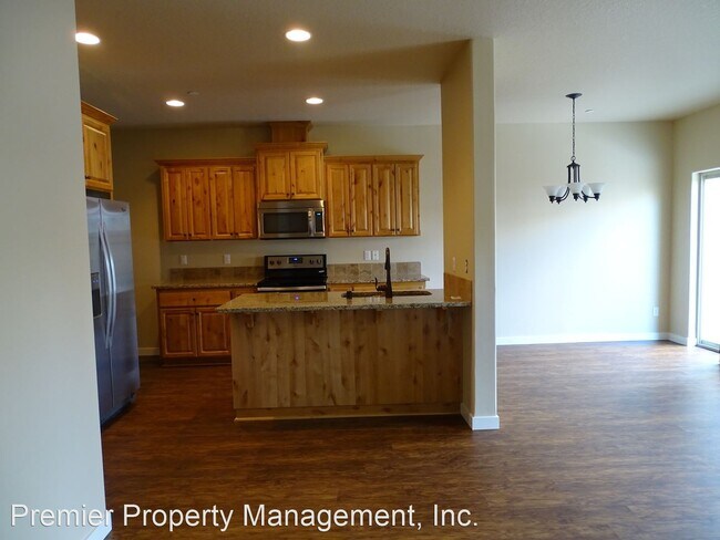 Building Photo - 3 br, 2 bath House - 144 N. 42nd Pl