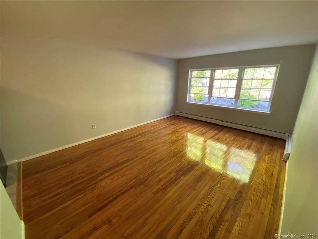 Foto principal - 10 Highland St