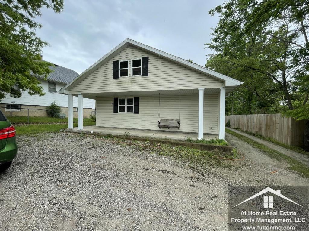 306 West 4th Street, Apartment A House Rental in Fulton, MO