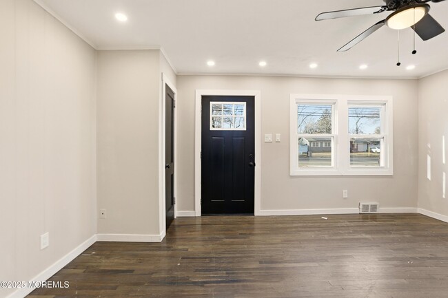 Foto del edificio - 22 Oak Ridge Pkwy