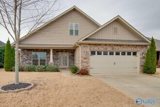 Building Photo - 407 E Mossyleaf Dr SW