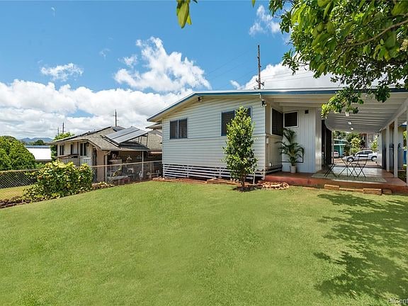 Building Photo - 919 Leomele St