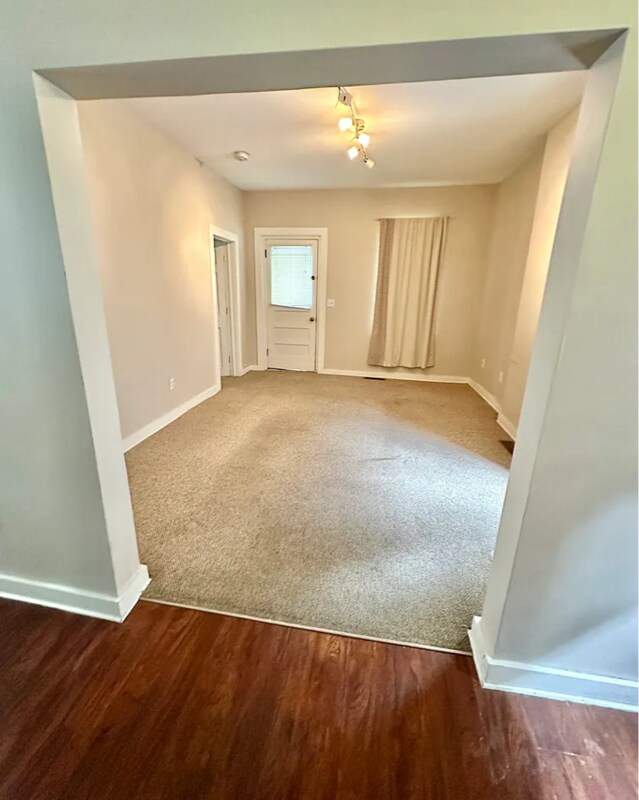 Primary Photo - 2044 W 11th St