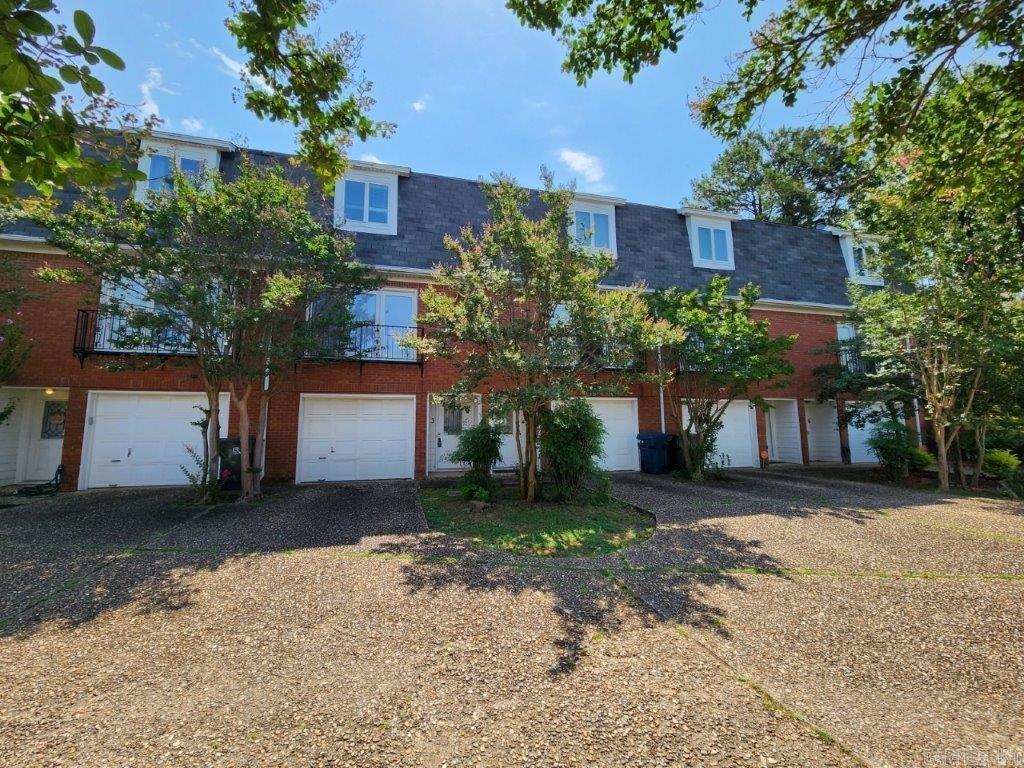Primary Photo - 16 Towne Park Ct