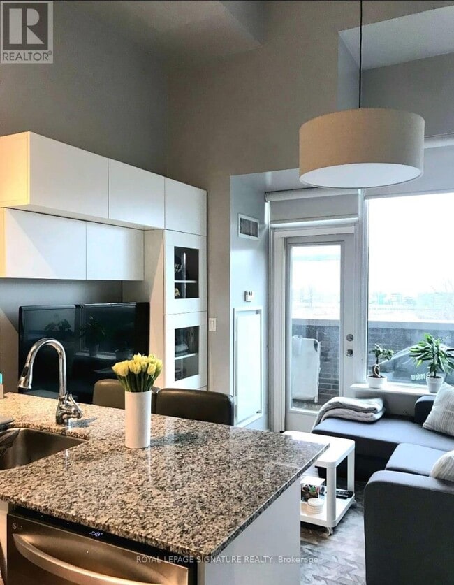 Building Photo - 55 E Liberty St