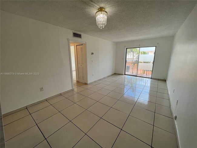 Foto del edificio - 1661 SW 3rd St