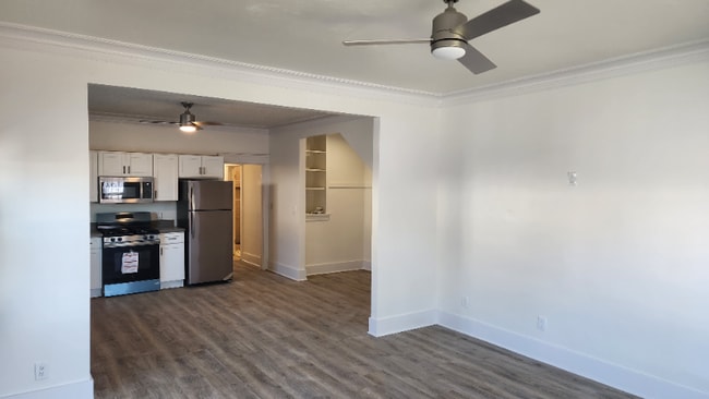 Photo - 3536 W 60th St Apartment