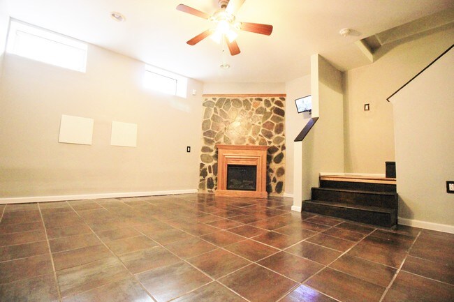 Foto del edificio - 1802 W Diamond St