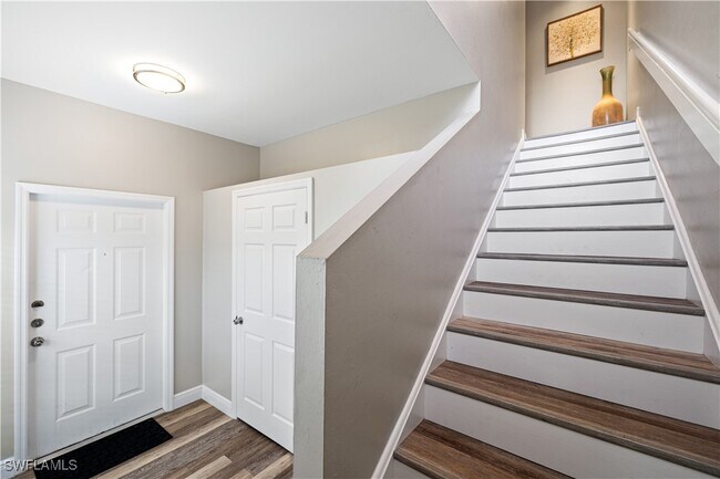 Building Photo - 5455 Worthington Ln