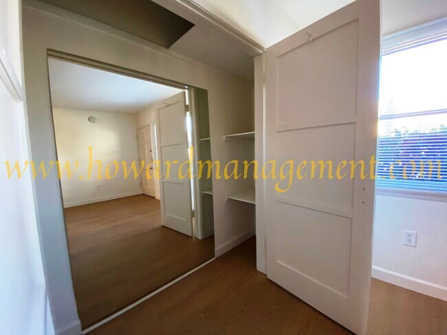 Building Photo - 1811 Ocean Park Blvd