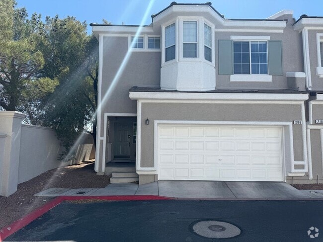 Building Photo - 206 Heiple Ct
