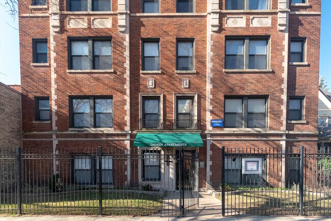 Building Photo - 4551 N Damen Ave