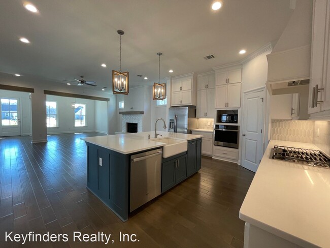 Foto del edificio - 4 br, 3 bath House - 7508 Griffon Dr.