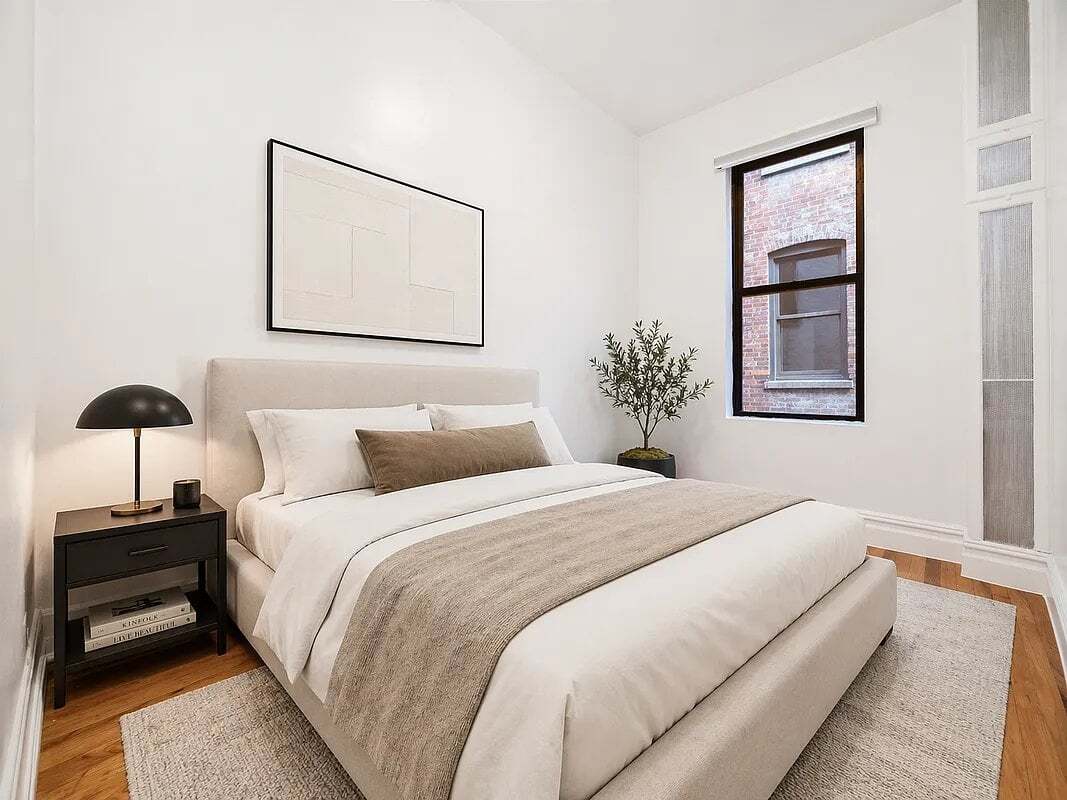 Foto del edificio - 160 Waverly Pl