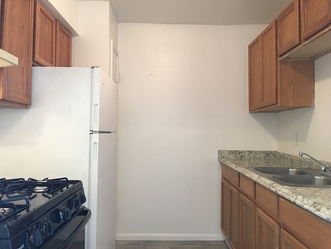 Building Photo - Timber Crossing Apartments