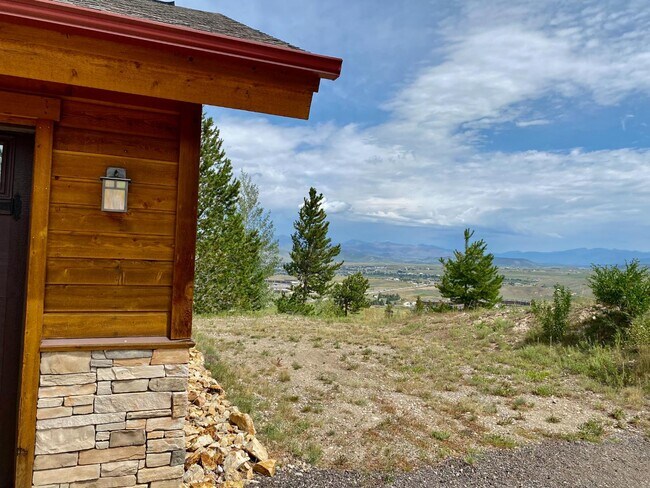 Foto del edificio - 97 Timberline Dr