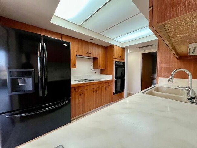 Foto del edificio - Punchbowl- Continental Plaza: Large 2BR, 2...