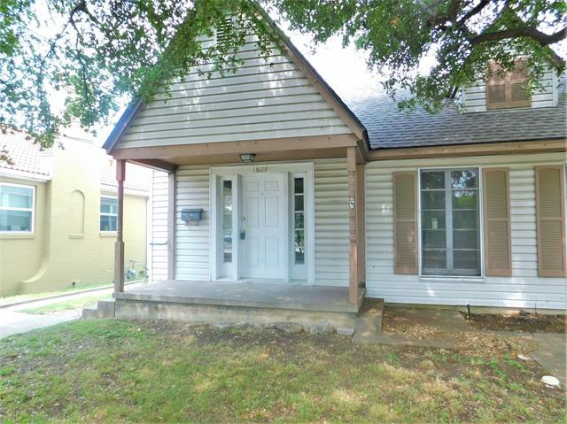 Foto principal - 1609 N Locust St